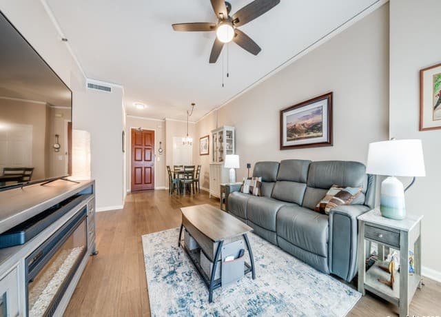 2-bedroom rental at 1 Towers Park Ln Unit 1101 in San Antonio, TX — photo 4