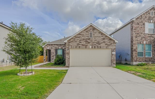 3-bedroom rental at 6431 Nolina in San Antonio, TX — photo 1