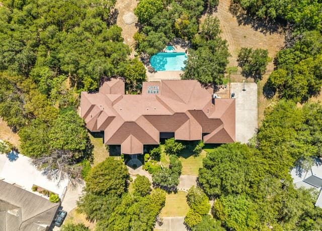 7-bedroom home for sale at 112 Canter Gait in Shavano Park TX