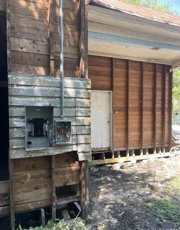 2-bedroom rental at 1130 Delaware in San Antonio, TX — photo 3