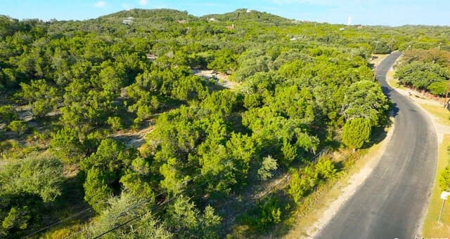 rental at 8902 Saddle in San Antonio, TX — photo 2