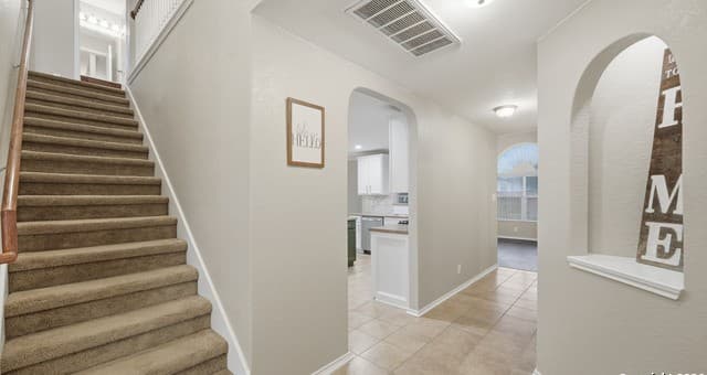 Home for sale at 716 Hollow Ridge in Schertz, TX — photo 3