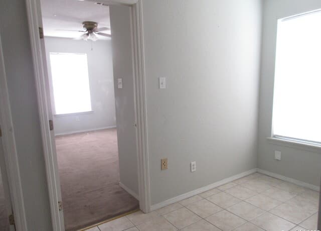 3-bedroom rental at 2442 Christian in San Antonio, TX — photo 5