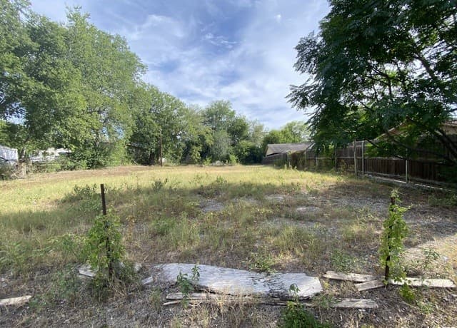 rental at 5124 E Hayden Dr in San Antonio, TX — photo 3
