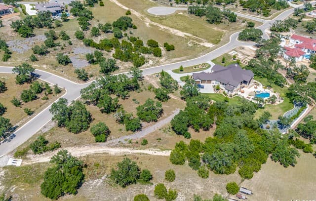 rental at LOT 14 Barreal in San Antonio, TX — photo 4