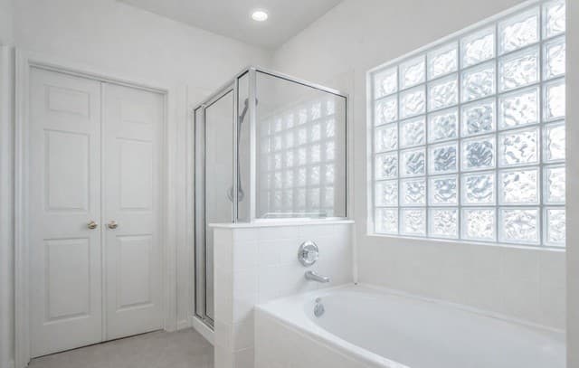 4-bedroom rental at 3 Ferris Branch in San Antonio, TX — photo 4