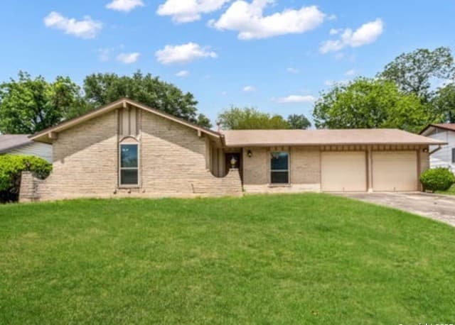 3-bedroom rental at 6714 Straw Flower St in Leon Valley, TX — photo 1