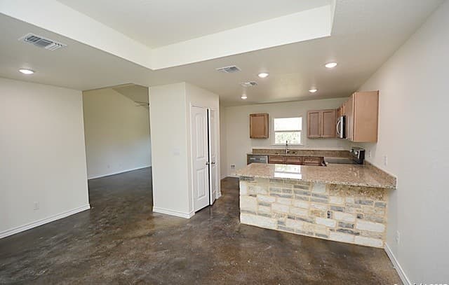 3-bedroom rental at 3015 Western Skies in Spring Branch, TX — photo 3