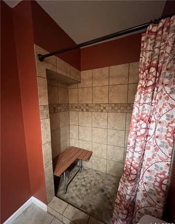 4-bedroom rental at 1402 N Tyler in Beeville, TX — photo 5