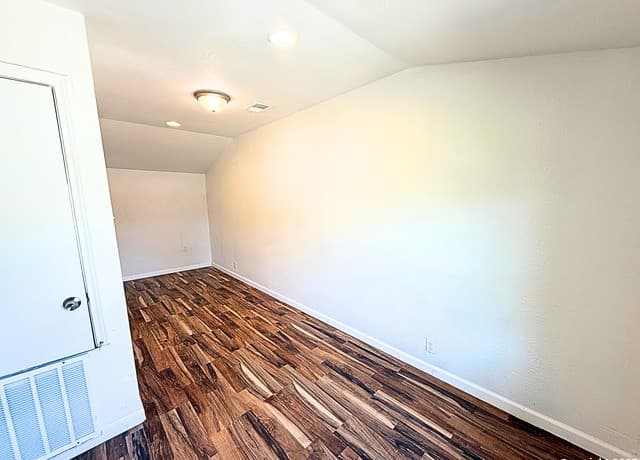 3-bedroom rental at 2234 Hays in San Antonio, TX — photo 5