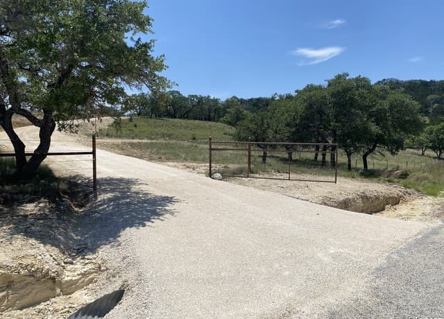 rental at 208 Saddle Wood in Comfort, TX — photo 2