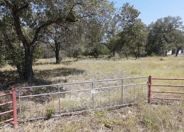 rental at TBD LOT 141 E Cr 6868 in Natalia, TX — photo 1