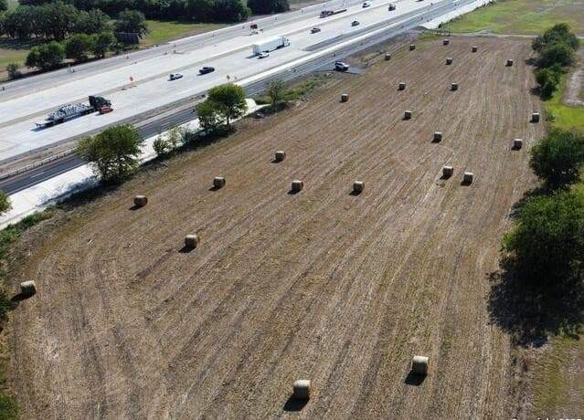 rental at INTERSTATE Highway 10 in Cibolo, TX — photo 3