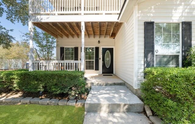 4-bedroom rental at 144 Whitewing Way in Floresville, TX — photo 4