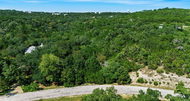 rental at 28 Park Mountain in San Antonio, TX — photo 1