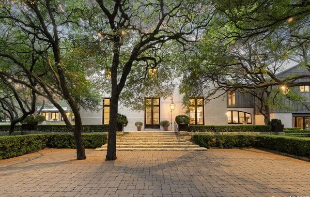 6-bedroom home for sale at 317 Limestone Creek in Hill Country Village TX