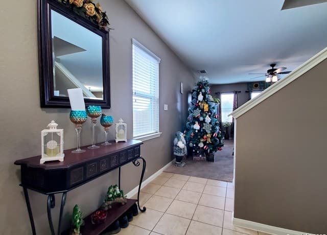 3-bedroom rental at 7039 Capeshaw in San Antonio, TX — photo 5