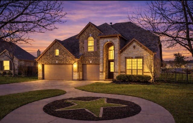 5-bedroom rental at 14807 Poplar Pass in San Antonio, TX — photo 2