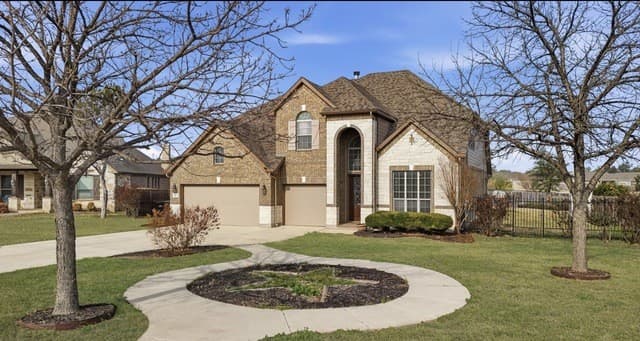 5-bedroom rental at 14807 Poplar Pass in San Antonio, TX — photo 5