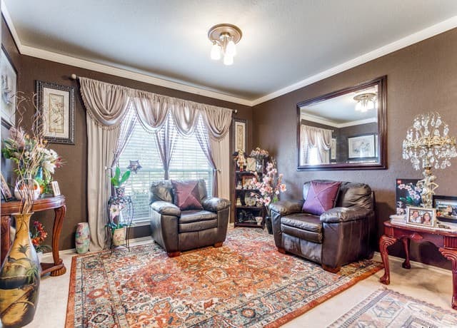 4-bedroom rental at 10702 Diamond Rock in San Antonio, TX — photo 4