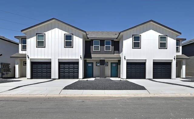 rental at 11322 Clearmine in San Antonio, TX — photo 1