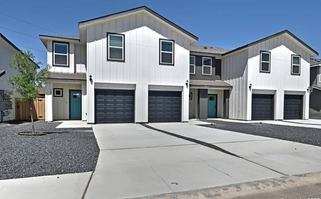rental at 11322 Clearmine in San Antonio, TX — photo 2