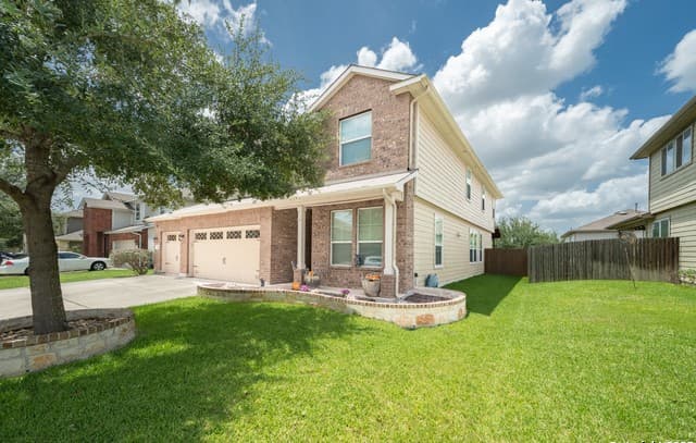 4-bedroom rental at 2941 Mineral Springs in Schertz, TX — photo 2