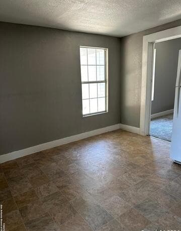 1-bedroom rental at 809 Kayton Ave in San Antonio, TX — photo 5