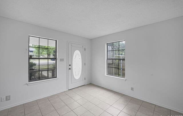 Home for sale at 3161 Tanglewood Trl in Spring Branch, TX — photo 2