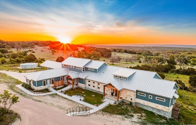 Home for sale at 554 Seven Falls Dr in Fredericksburg, TX — photo 2