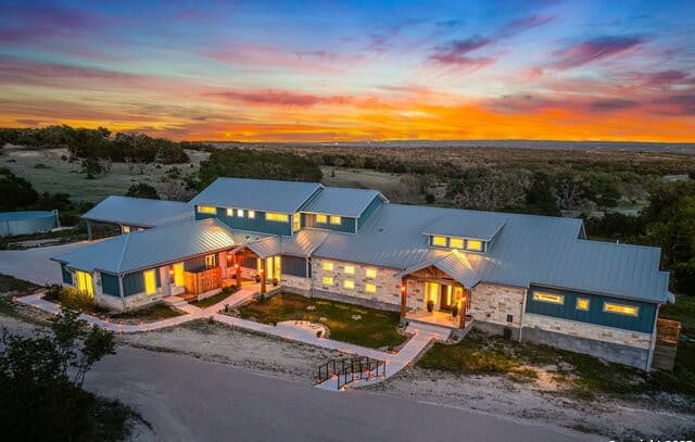 Home for sale at 554 Seven Falls Dr in Fredericksburg, TX — photo 3