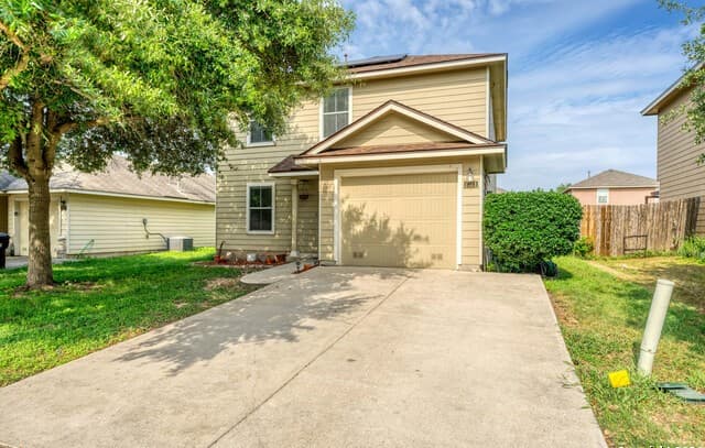 3-bedroom rental at 2311 Salmon Crk in Converse, TX — photo 1