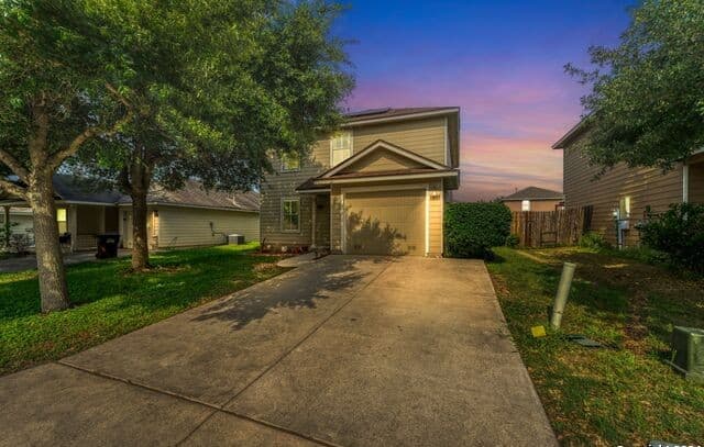 3-bedroom rental at 2311 Salmon Crk in Converse, TX — photo 2