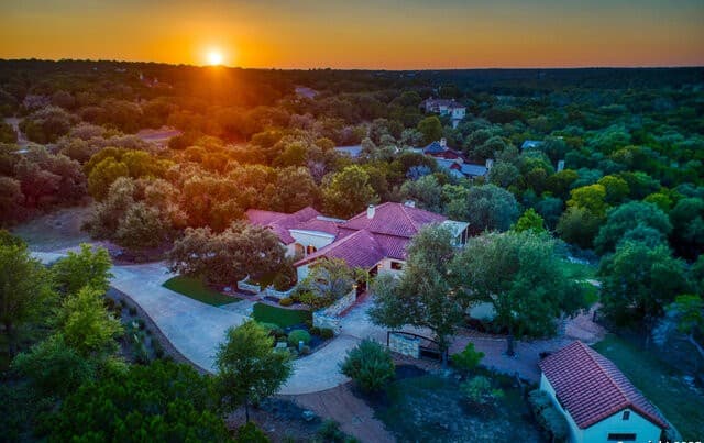 4-bedroom rental at 179 Riverwood in Boerne, TX — photo 1