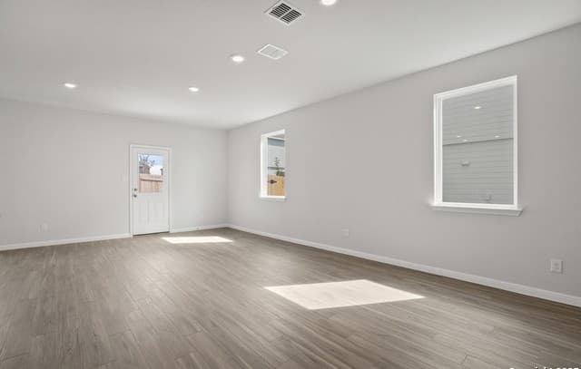 3-bedroom rental at 10302 Liberty Grove in San Antonio, TX — photo 5