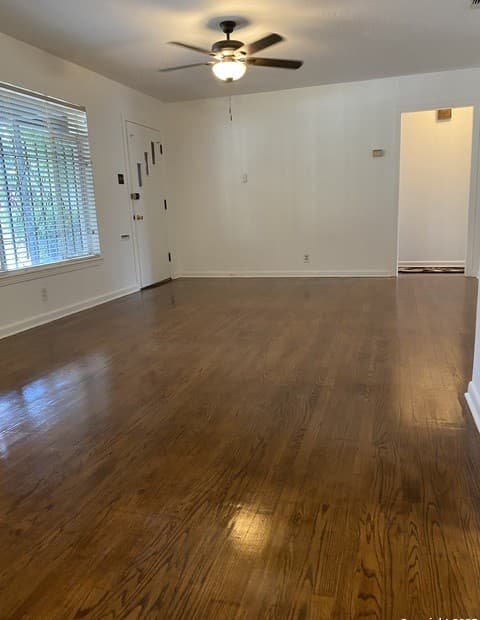 3-bedroom rental at 350 Cosgrove in San Antonio, TX — photo 3