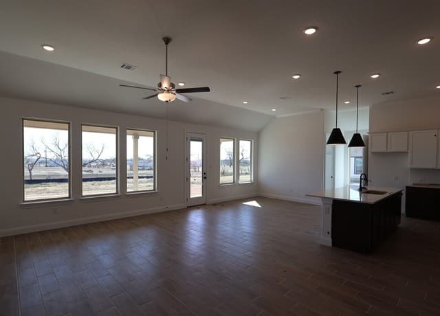 3-bedroom rental at 5906 Provo Place in San Antonio, TX — photo 4