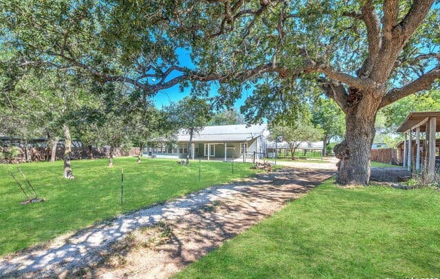 rental at 3557 Fm 1346 in La Vernia, TX — photo 1
