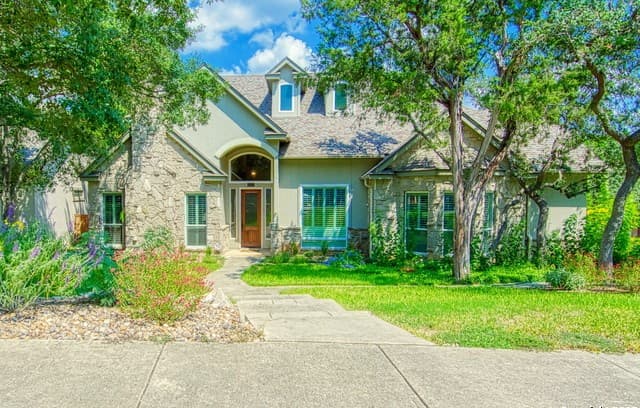 5-bedroom rental at 3314 Falling Brook in San Antonio, TX — photo 1