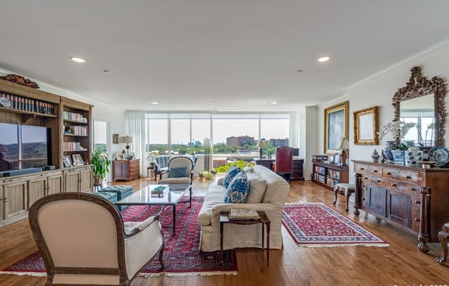 2-bedroom rental at 200 Patterson Ave. Unit 610 in San Antonio, TX — photo 3