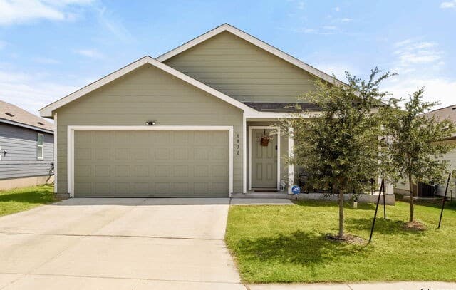 3-bedroom rental at 6830 Wolf Vly in San Antonio, TX — photo 1