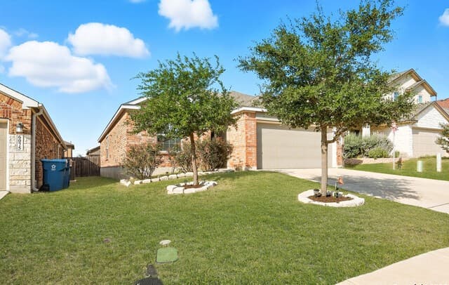 3-bedroom rental at 6079 Akin Quay in San Antonio, TX — photo 4