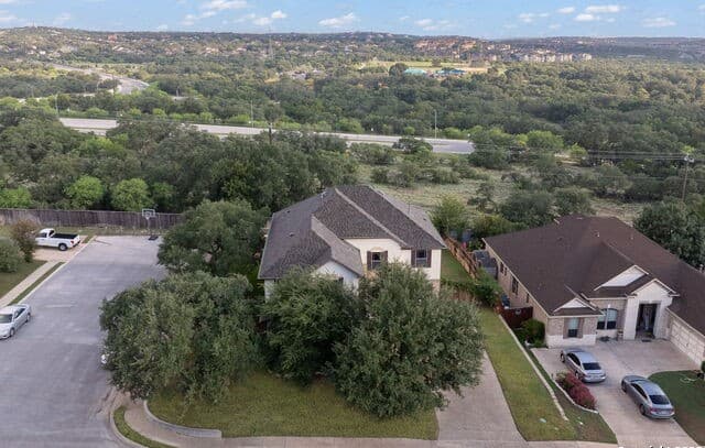 4-bedroom rental at 1219 Ashbury Bay in San Antonio, TX — photo 2