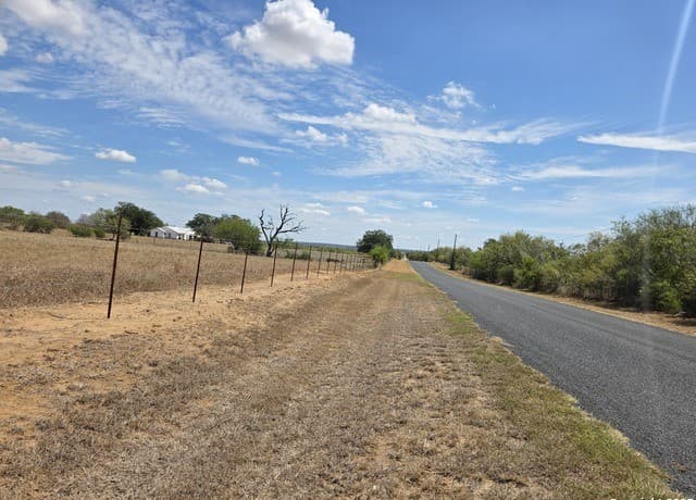 rental at TBD Pittman Rd in Adkins, TX — photo 5