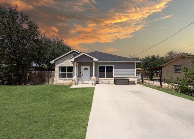 4-bedroom rental at 1019 Clovis Pl in San Antonio, TX — photo 3