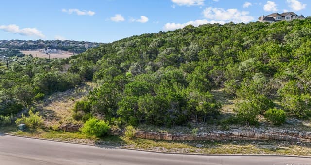 rental at 619 Winding Ravine in San Antonio, TX — photo 5