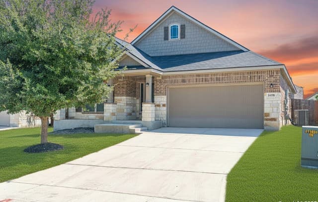 3-bedroom rental at 14538 Rawhide in San Antonio, TX — photo 1