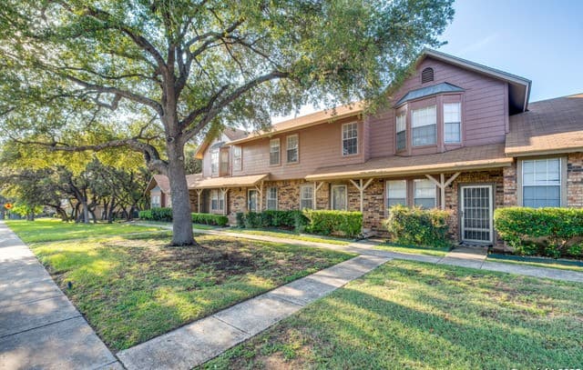 2-bedroom rental at 10254 Dover Ridge Unit 204 in San Antonio, TX — photo 3