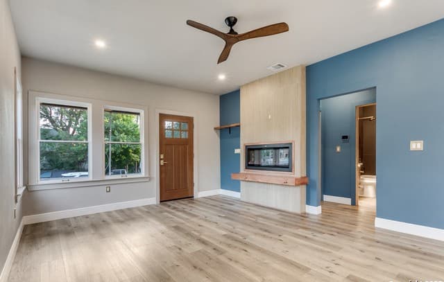 3-bedroom rental at 915 Mason in San Antonio, TX — photo 5