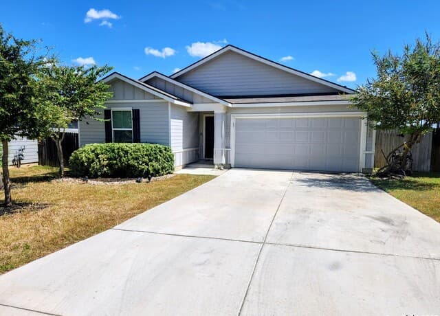 3-bedroom rental at 6420 Legato Curve in San Antonio, TX — photo 1